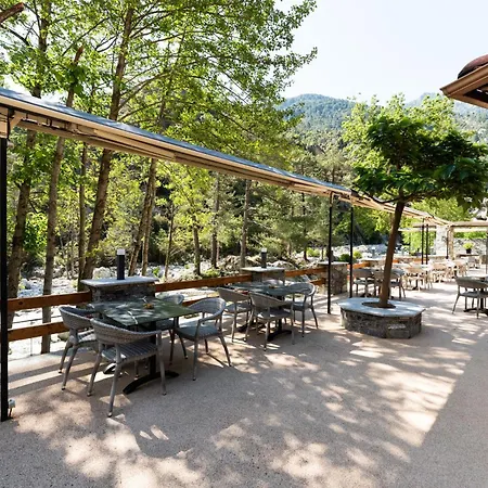 Hotel Arena restaurant le Refuge-3
