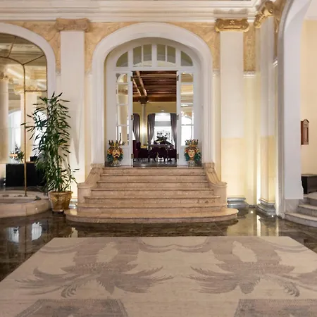 Grand Hotel Et Des Palmes-3