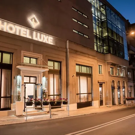 Hotel Luxe-2