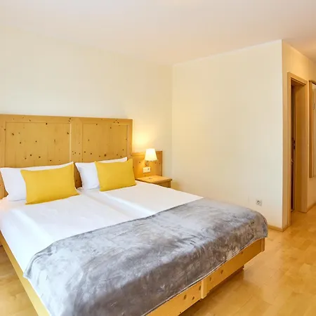 Airport-Hotel Fortuna-2