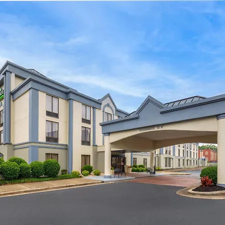 Wingate By Wyndham Greensboro-Coliseum-3
