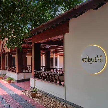 Sterling Lake Palace Alleppey-2