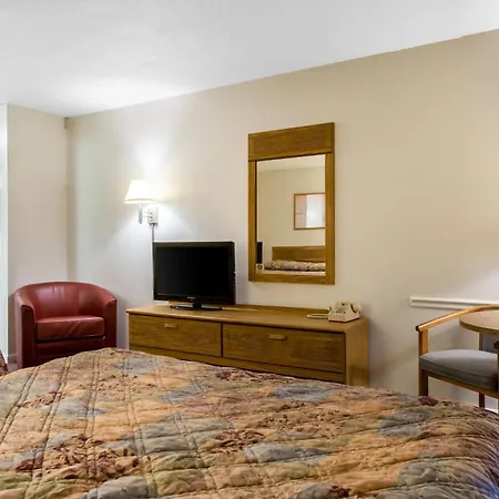 Rodeway Inn Waterford - New London-3
