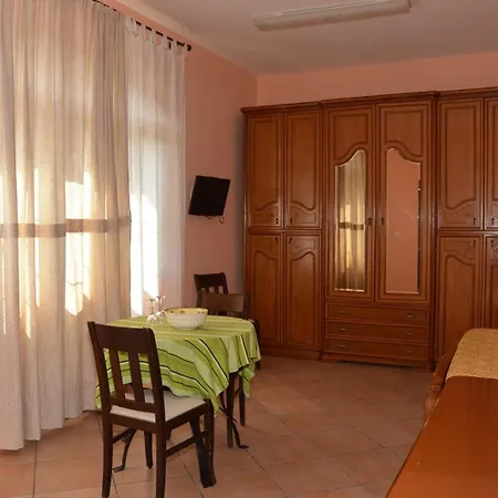 Villa Annette B&B-2