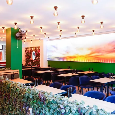 Hamburg Room-2