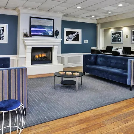 Holiday Inn Express Nashville-Downtown - Broadway By Ihg-2
