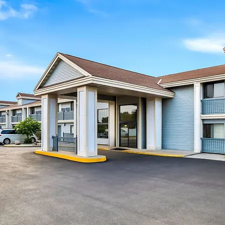 Super 8 By Wyndham La Crosse-3