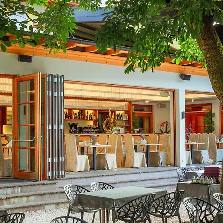 Gartenhotel Maria Theresia-3