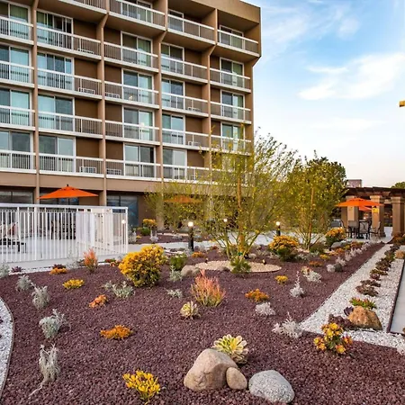 Holiday Inn Oxnard - Ventura By Ihg-2