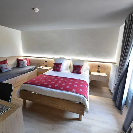 La Madonnina Del Gran Paradiso Wellness Hotel-2