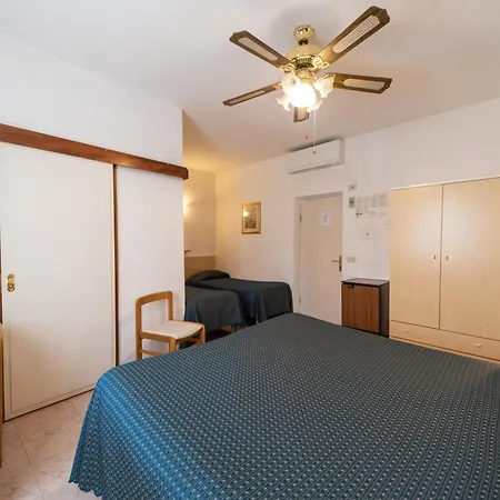 Hotel Anselmi-3
