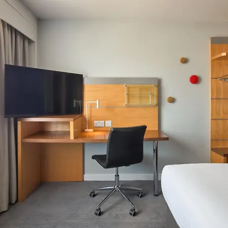 Holiday Inn Express London Limehouse By Ihg-3