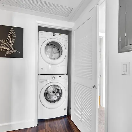 Modern Luxury 2 Bed With Panoramic City Views In Downtown La-2