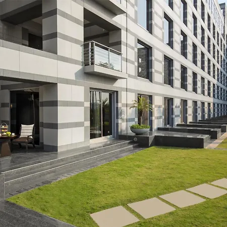 Grand Hyatt Mumbai Hotel And Residences-2