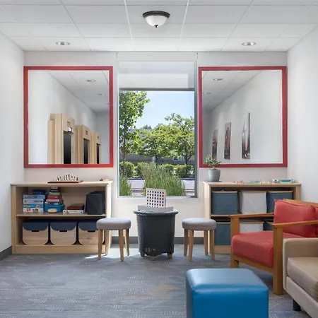 Home2 Suites By Hilton Idaho Falls-3