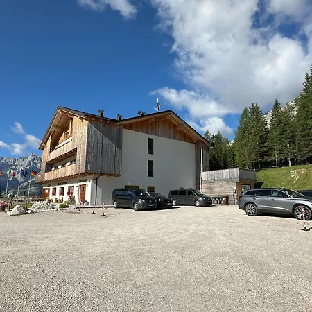 Chalet Alpenrose-3