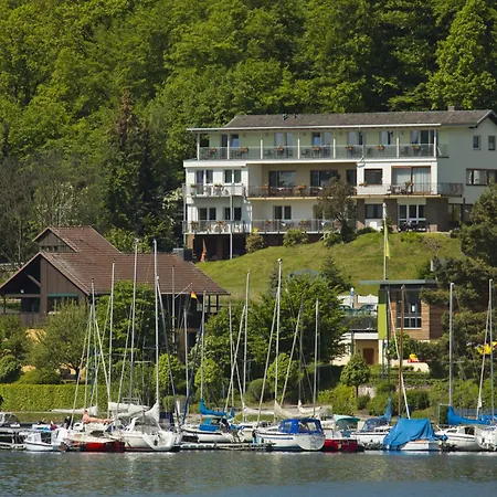 PlusNaturHotel direkt am Ederseeufer Waldhotel Wiesemann und Ferienapartments-2