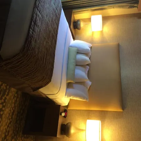Best Western The Inn & Suites Pacific Grove-3