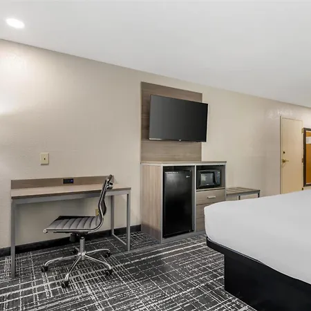 Best Western Commerce Inn-3