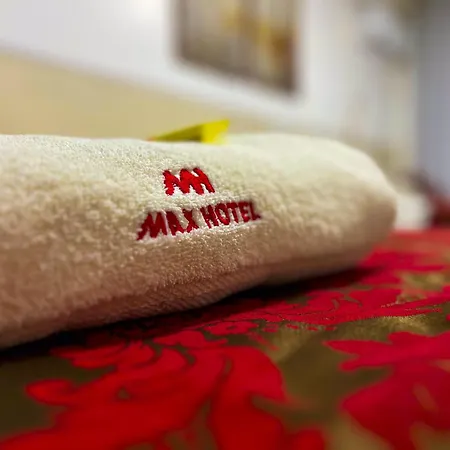 Max Hotel-2