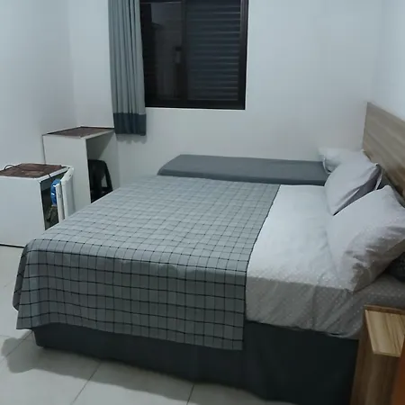 Pousada Parque Suites - Estacionamento e Piscina na Enseada-2