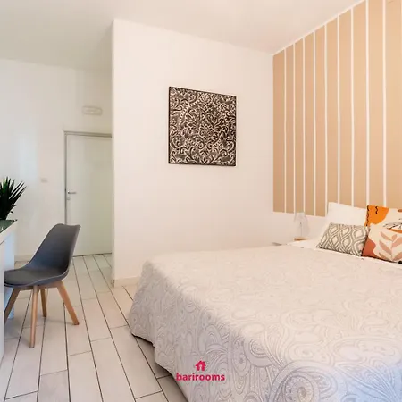 Bari Rooms Suite Station-2
