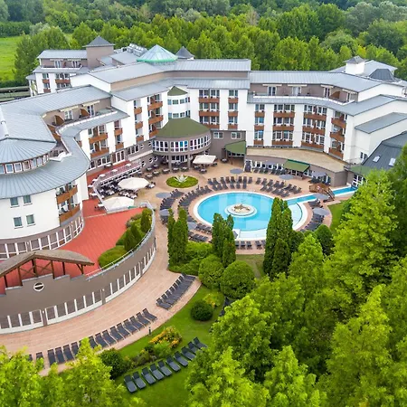 Lotus Therme Hotel & Spa-2