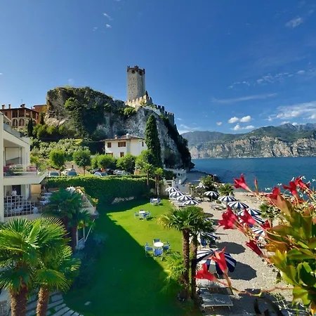 Hotel Castello Lake Front-2