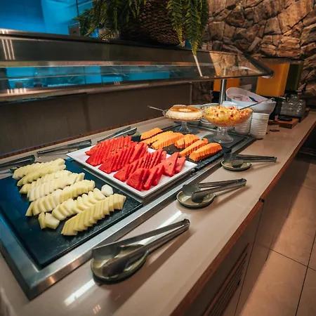 Hilton Garden Inn Praia Brava-3