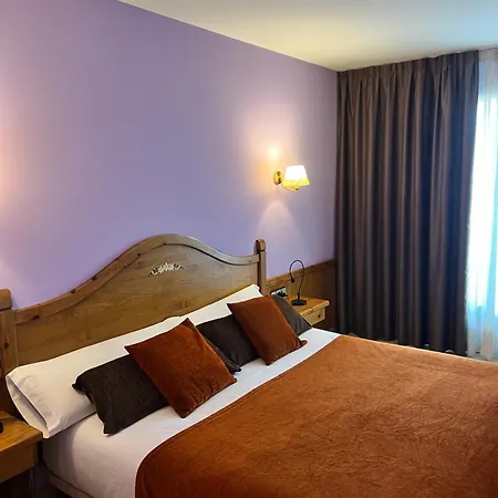 Petit Hotel-2