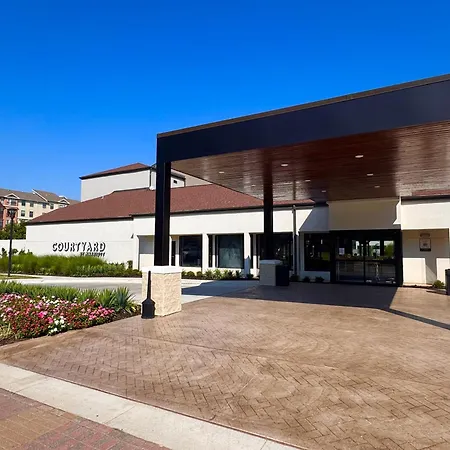 Courtyard By Marriott Waco-3