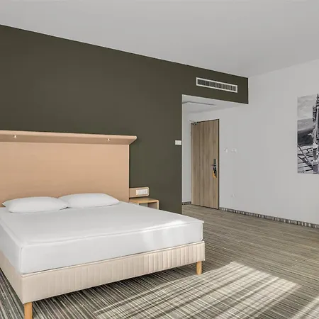 Park Inn By Radisson Budapest-3