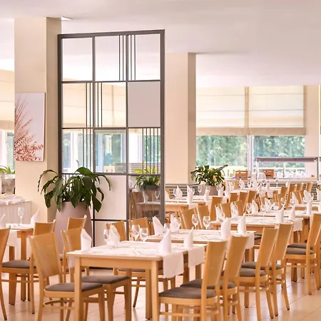 Hotel Aurora Plava Laguna-2