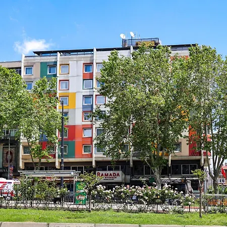 Ramada By Wyndham Istanbul Old City-3