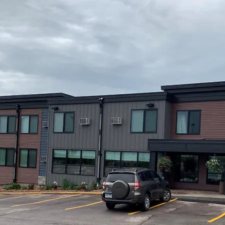 Days Inn & Suites By Wyndham Duluth By The Mall-2