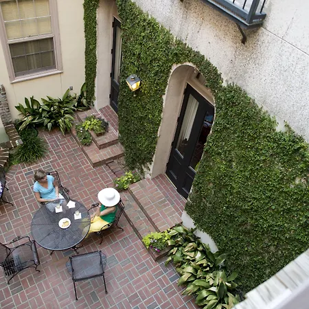 Kings Courtyard Inn-2