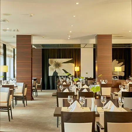 H+ Hotel Leipzig-Halle By Sunday Hotels-3