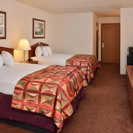 Travelodge By Wyndham Ishpeming/Marquette-2