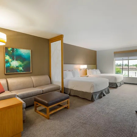 Hyatt Place Hampton Convention Center-2