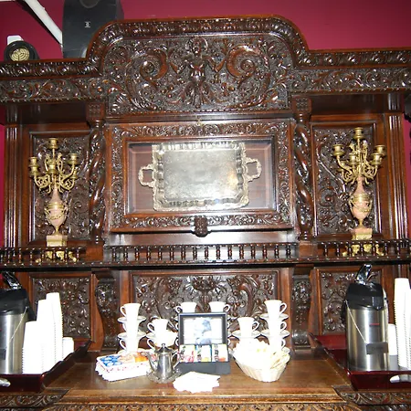 Queen Anne-3