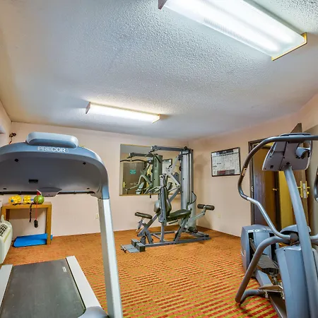 Quality Inn Saint Ignace I-75-2