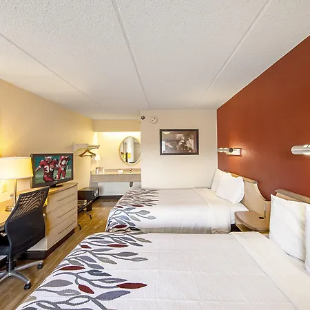 Red Roof Inn Greensboro Coliseum-2