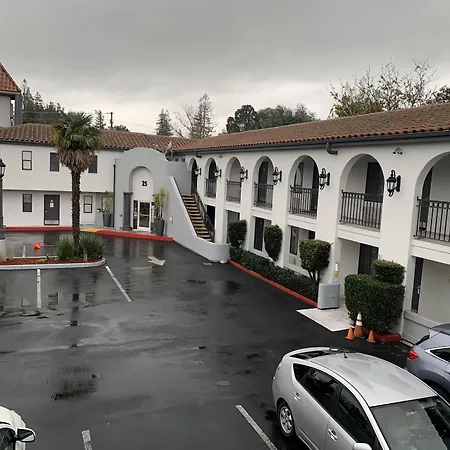 Best Western Plus Executive Suites-2