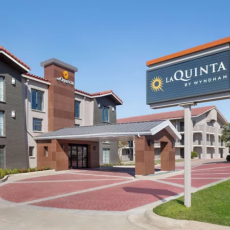 La Quinta Inn By Wyndham Temple-2