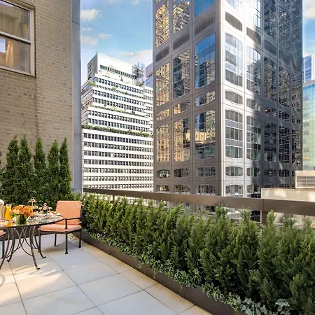 Four Seasons Hotel New York-2