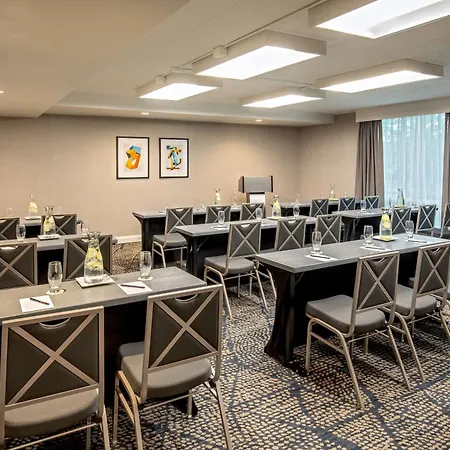 Doubletree By Hilton Hotel And Conference Center Chicago North Shore-2