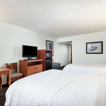 Hampton Inn Morehead City-3