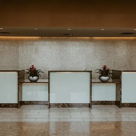 The Lincoln Marriott Cornhusker Hotel-2