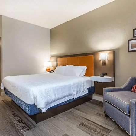 Hampton Inn Cedar Rapids-3