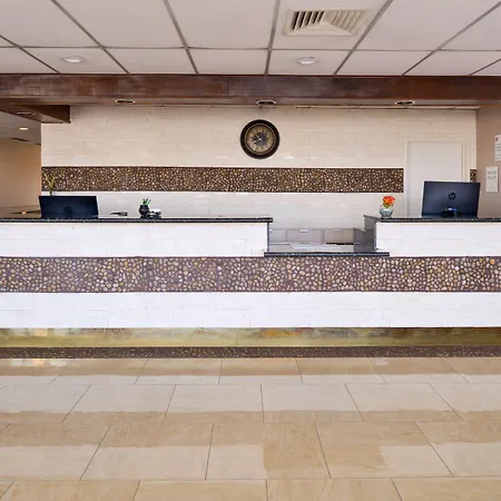 Ramada By Wyndham Grand Junction-2
